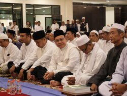 Pemkab Kotabaru gelar sholat hajat dan peringatan Isra Mi’raj di Kantor Bupati yang Baru