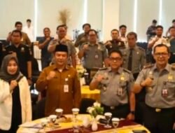 Staf bidang Kemasyarakatan dan SDM Tanah Bumbu  Buka Rakor Timpora
