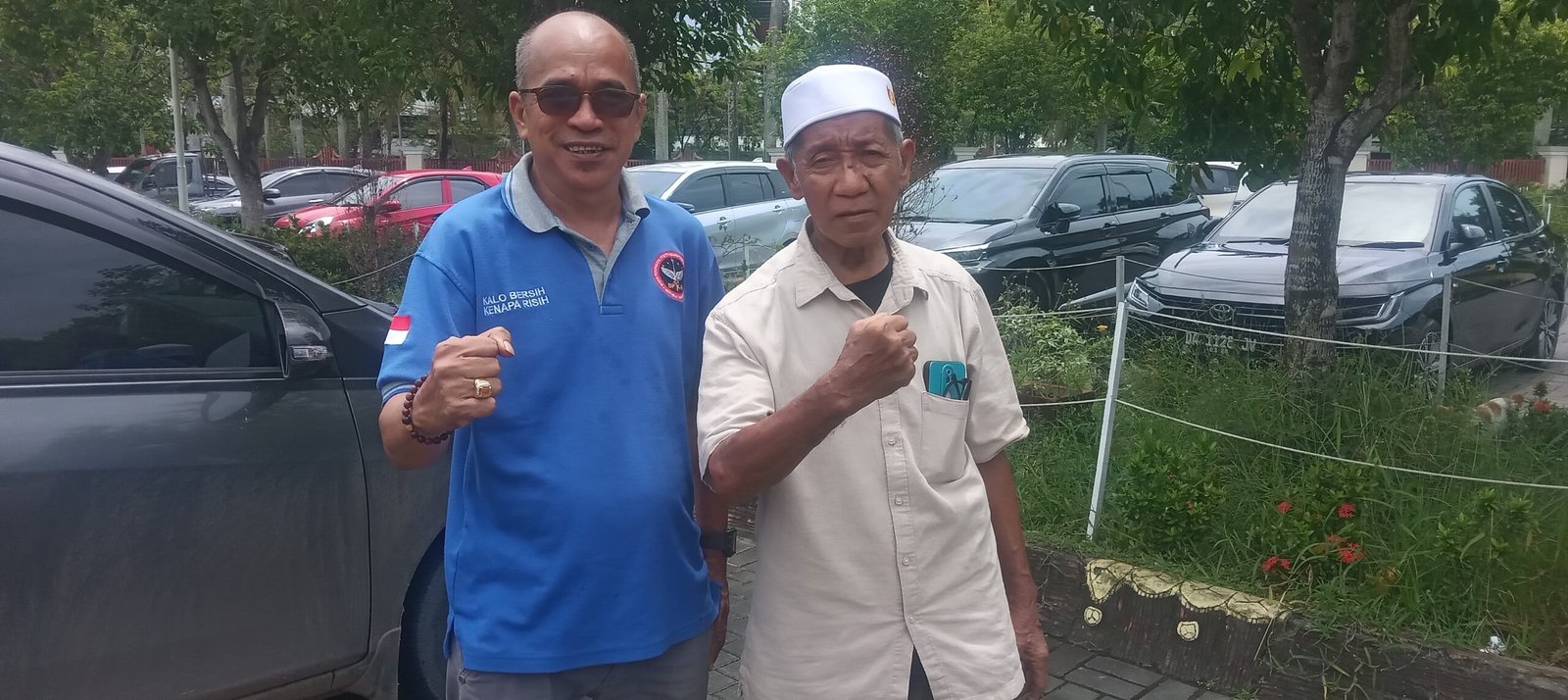 Ketua LSM BABAK H Bahrudin didampingi Ketua LSM BP3K - RI Kalsel Muslim Ma'in