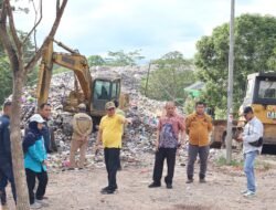 Bupati Kotabaru meninjau Tempat Pembuangan Akhir(TPA) didesa Sungup