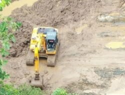 BPJN Kalsel Lakukan Pembersihan Jalan Pasca Longsor di Ruas Kandangan-Batulicin