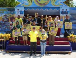 Bupati Kotabaru beserta Ketua TP PKK Hadiri Event Pesta Laut Pulau Manti ke-42