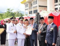 Kado Terindah di Hari Kemerdekaan, Sekda Kotabaru dan 3 Pejabat ESELON II Terima Penghargaan SATYA LENCANA Dari Joko Widodo