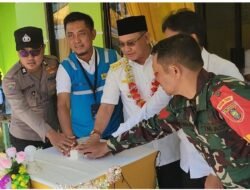 Spektakuler, Bupati Kotabaru Resmikan PLN 24 Jam di Desa Pudi Kecamatan Kelumpang Utara