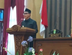 DPRD Tanbu Gelar Rapat Paripurna Jawab Pertanyaan Fraksi-Fraksi