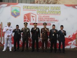 Pemkab Kotabaru Gelar Upacara Peringatan Hari Pahlawan Nasional Dikantor Sebelimbingan