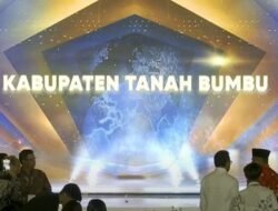 Tanah Bumbu Terima Penghargaan APBD Award 2024