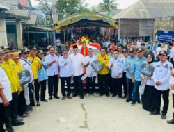 Bupati Kotabaru Serahkan Mobil Operasional Kepada 22 Kepala Desa Pulau Laut Kepulauan