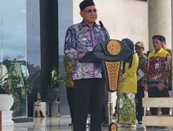 Upaya Memperlancar Pelayanan Publik, Bupati Kotabaru Serahkan Mobil Operasional Kepada