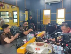 Lewat Talkshow Radio Gema Saija-an Kejari Kotabaru Sosialisasikan Program Jaksa Garda (JAGA) Desa