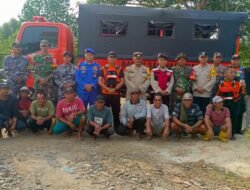 Polres Kotabaru Bersama Tim Gabungan Evakuasi Jenazah Nelayan Mengapung di Laut