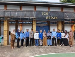 Himpunan Mahasiswa Pendidikan Matematika STKIP Paris Barantai Gelar Bazzar Match Day 2025