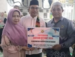 Desa Karang Payau Terima Bantuan Internet Desa Dari Pemkab Kotabaru