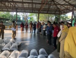 DKP3 Banjarmasin Serahkan Bantuan Sarana untuk Usaha Perikanan Lokal