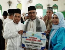 Pemkab Kotabaru Safari Ramadhan Sekaligus Salurkan Bantuan Untuk Warga di Tiga Kecamatan