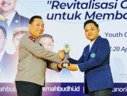 Kapolri Ajak Mahasiswa Dukung Program Pemerintah dan Jaga Persatuan Bangsa di Yogyakarta
