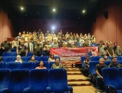 Polda Kalsel Gelar Nobar Film “Sayap-Sayap Patah” untuk Pererat Hubungan dengan Masyarakat