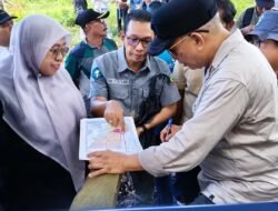 Wujudkan Pembangunan Merata,  Bupati Kotabaru Tinjau Lahan Untuk Pembangunan Layanan Terpadu di Pulau Laut Kepulauan