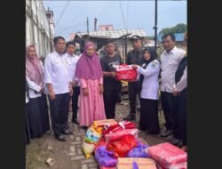 Pemkab Tanah Bumbu Salurkan Bantuan untuk Korban Kebakaran di Jalan Pelabuhan Samudera Simpang Empat