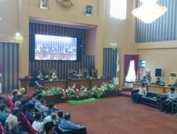 DPRD Tanah Bumbu Gelar Rapat Paripurna, Sekda Sampaikan Tanggapan Bupati soal Dua Raperda