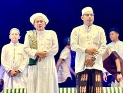 Pemkab Kotabaru Gelar Tabligh Akbar dan Sholawat Bersama Dalam Rangka Harjad ke-75