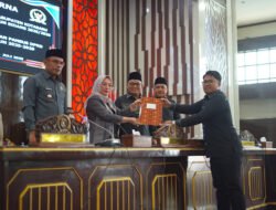 DPRD Kotabaru Sahkan RPJMD 2025-2029 dan Empat Raperda Lainnya, Bupati Paparkan KUA-PPAS 2026