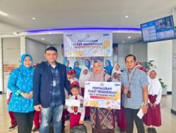 Melalui Program Infaq Brilian, BRI Cabang Kotabaru Bagikan Paket Pendidikan Kepada Siswa SDN 2 dan SDN 3 Kotabaru Hilir