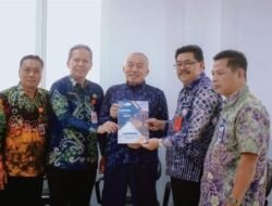 Gubernur Kalsel Terima Laporan Tahunan Dewan Pengawas RSUD Ulin 2024