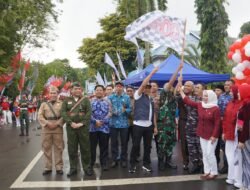 Pemkab Kotabaru Lepas Karnaval HUT RI ke-80, Angkat Tema Nostalgia Persatuan Dalam Keragaman Budaya