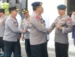 Kapolri Disambut Hangat Jajaran Polda Kalsel, Dansat Brimob Turut Hadir dalam Penyambutan