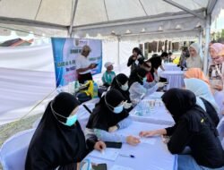 Gerakan Aksi Serentak Tanah Bumbu: Pelayanan Publik dan UMKM di Depan Masjid Al-Falah