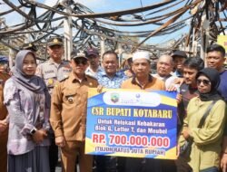 Bupati Kotabaru Kunjungi Lokasi Pasar Pasca Kebakaran dan Berikan Bantuan Kepada 167 Kios Pedagang