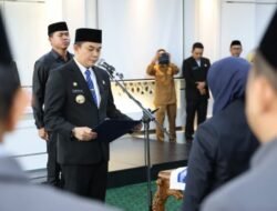 Bupati Andi Rudi Latif Lantik Pejabat Baru untuk Memperkuat Tata Kelola Pemerintahan Tanah Bumbu