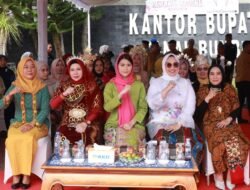 Ketua TP PKK Tanah Bumbu Andi Irmayani Rudi Latif Ajak Perempuan Teladani Semangat Pahlawan