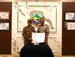 Serahkan Mobil Operasional, Bupati Kotabaru: Ini Sebagai Wujud Nyata Sinergitas dan Kolaborasi Daerah