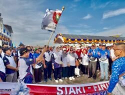 Pemkab Bersama PGRI Kotabaru Gelar Jalan Sehat dan Senam Anak Indonesia Hebat