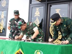 Pangdam XXII/Tambun Bungai bersama Bupati Andi Rudi Latif Resmikan Mushola Al Istiqomah Kodim 1022/Tanah Bumbu