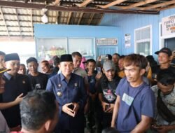 Bupati Andi Rudi Latif Siapkan Dapur Umum BerAKSI untuk Berbuka dan Sahur bagi 269 Penumpang Tertunda