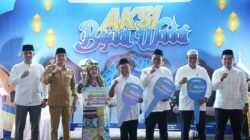 Bupati Andi Rudi Latif Anugerahkan Adipura Lokal, Salurkan Gerobak UMKM dan Sembako untuk Petugas Kebersihan