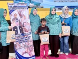 Ketua TP PKK Kotabaru Hadiri Sunatan Massal Gratis dalam Rangka Hari Jadi ke-76 Kabupaten Kotabaru