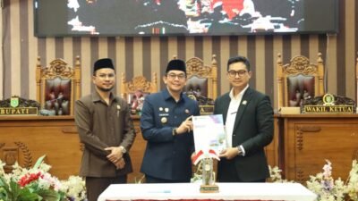DPRD Tanah Bumbu Setujui Raperda Pertanggungjawaban APBD 2025, Bupati Sampaikan Apresiasi