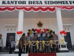 Kantor Desa Baru Diresmikan, Bupati Kotabaru Tekankan Pelayanan Publik Harus Makin Dekat dengan Warga