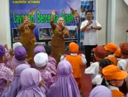 Kura-Kura vs Monyet Bikin Anak TK Antusias! Belajar Literasi di Perpustakaan Jadi Makin Seru