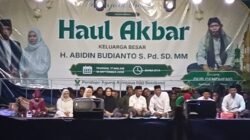 Hadirkan Gus Gendheng dari Kediri, Haul Akbar Keluarga Besar H Abidin Budianto Dipadati Hampir Ribuan Jamaah 